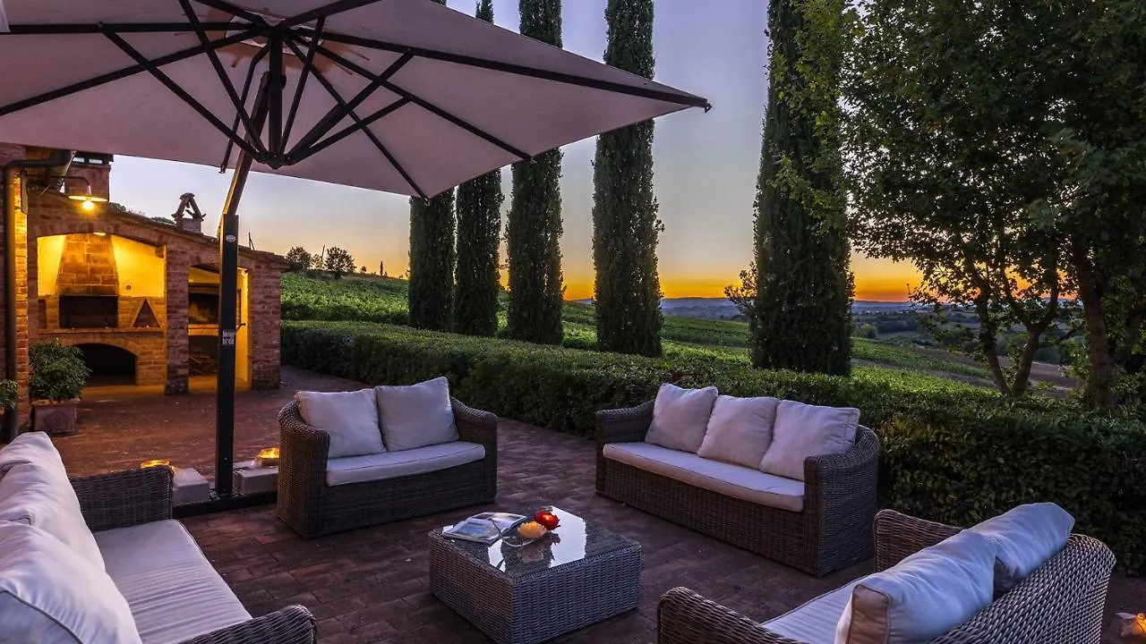 Il Fitto 10, Emma Villas Cortona